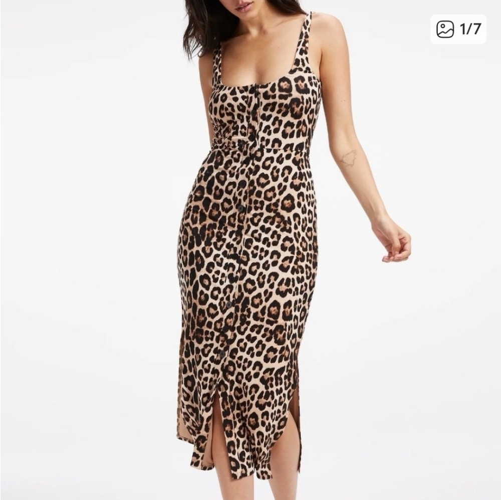 GOOD AMERICAN Good Touch Button Front Midi Dress in Leopard